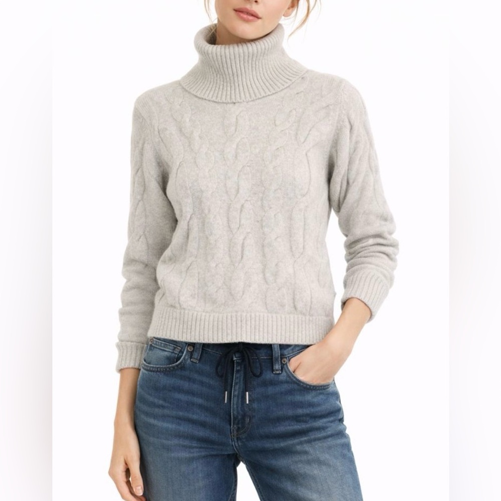 Women's BP Funnel Neck Sweater Gray Size Medium